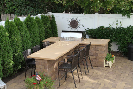 Outdoor-Kitchens_4_Web